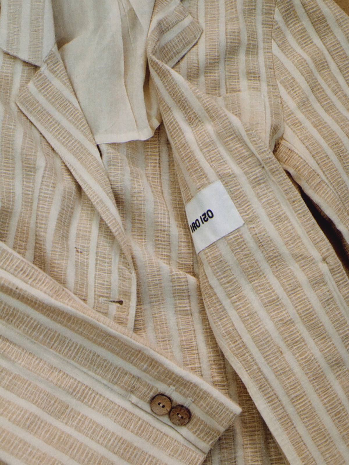 無題（キャンドルと紐）、Platform × Gucciより。撮影：Prakrit Rai。